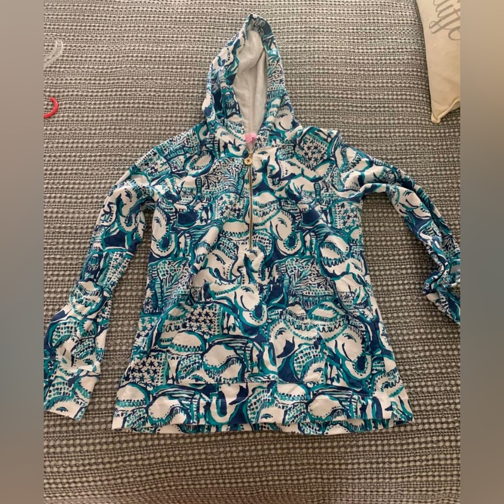 Lilly Pulitzer medium hooded half zip